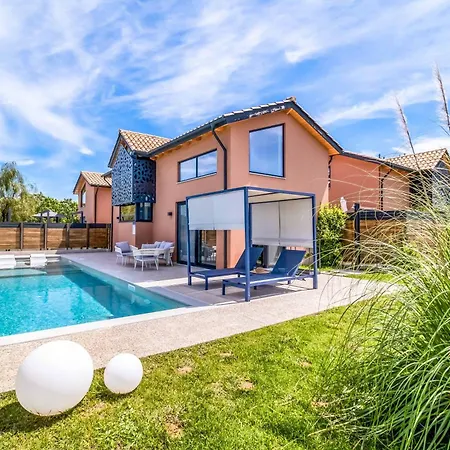 Villa Water *